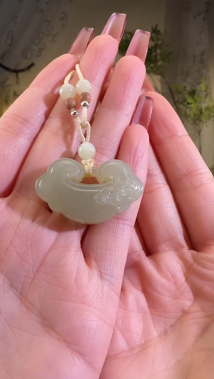 【闪购商品】和田玉颈饰未镶嵌平安锁