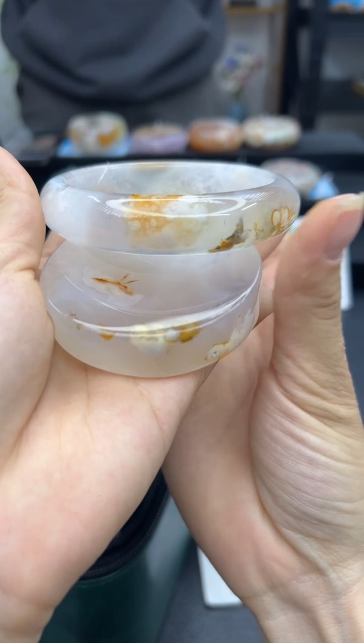 【闪购商品】石英质玉手镯未镶嵌A296(63圈赠送镯心)