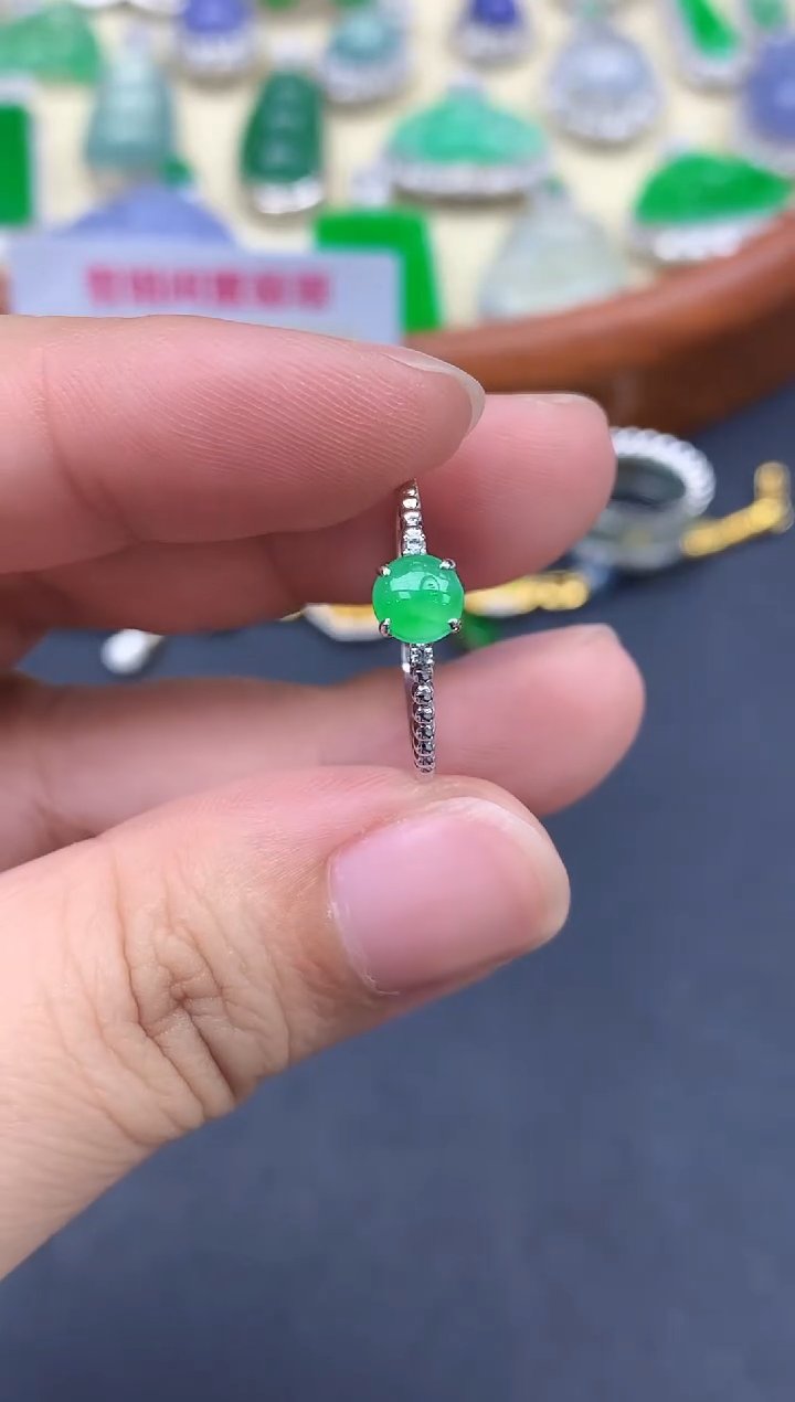 18K金镶嵌戒指翡翠306-中国好珍宝