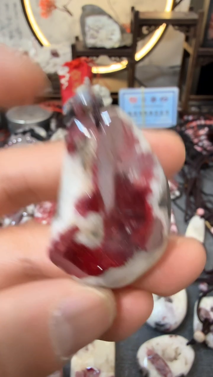 【闪购商品】天然辰砂大晶砂随行吊坠1