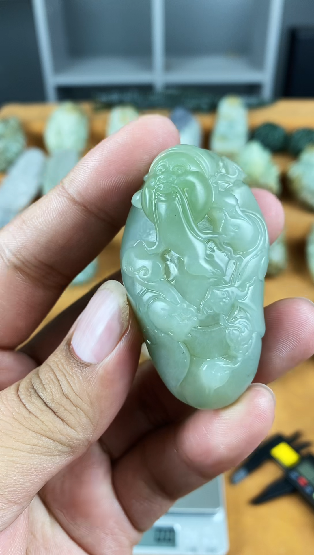 未镶嵌和田玉挂件1