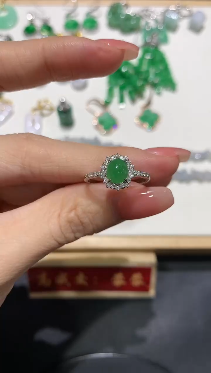 【闪购商品】翡翠吊坠(不含链)银S925镶嵌38多人多样性随机发货1件