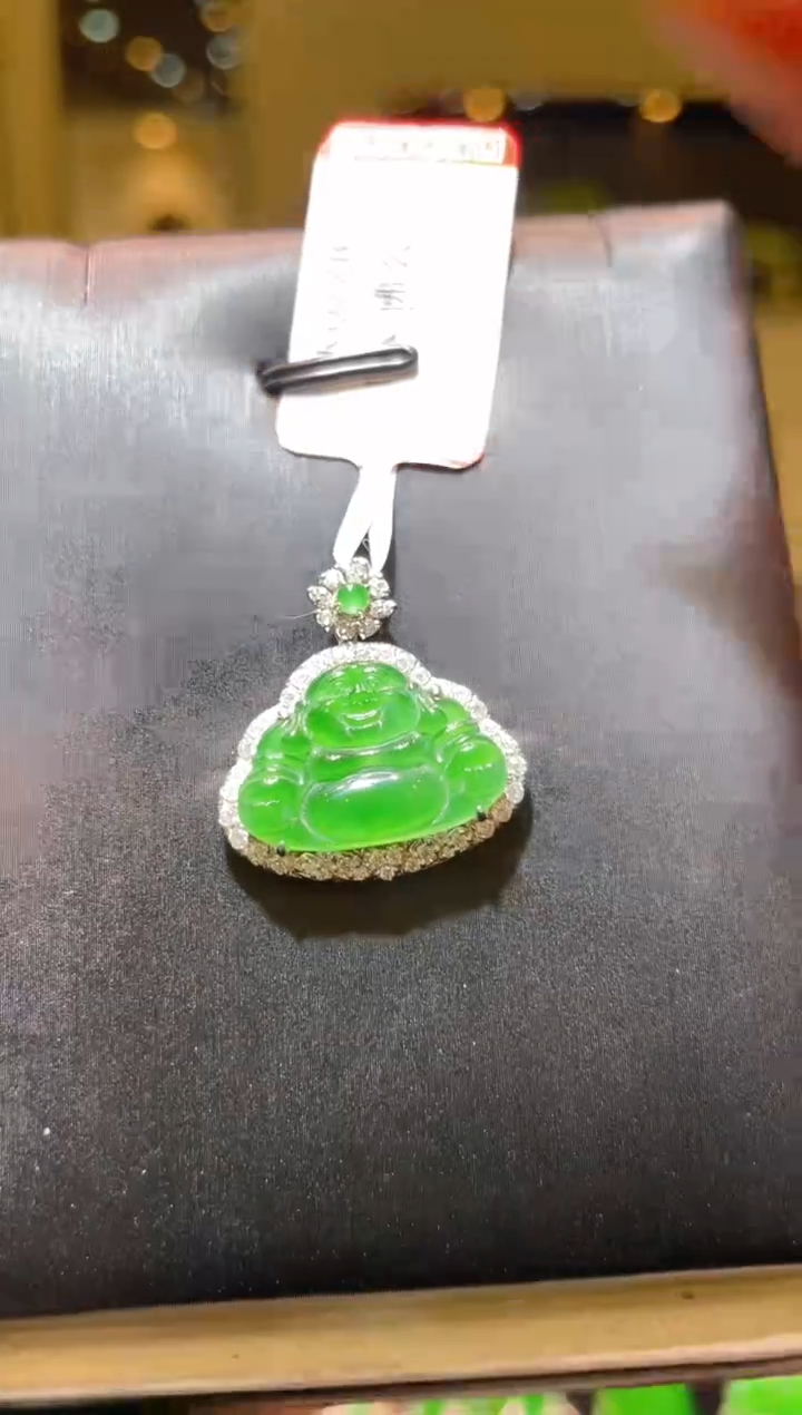 【闪购商品】翡翠吊坠(赠链)18K金镶嵌A60