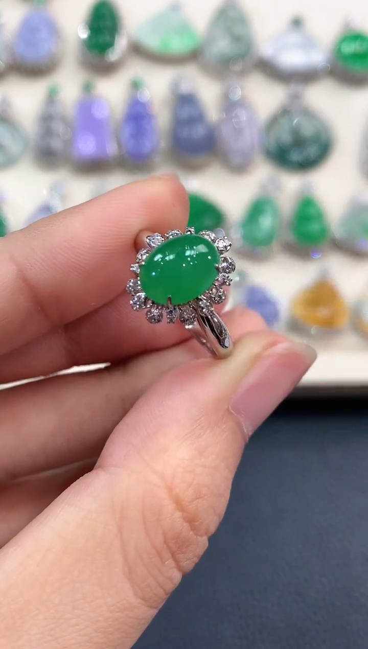 【闪购商品】翡翠戒指18K金镶嵌B101