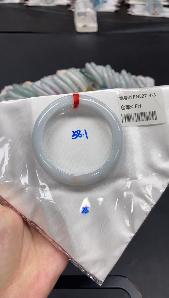 未镶嵌手镯翡翠翡翠手镯