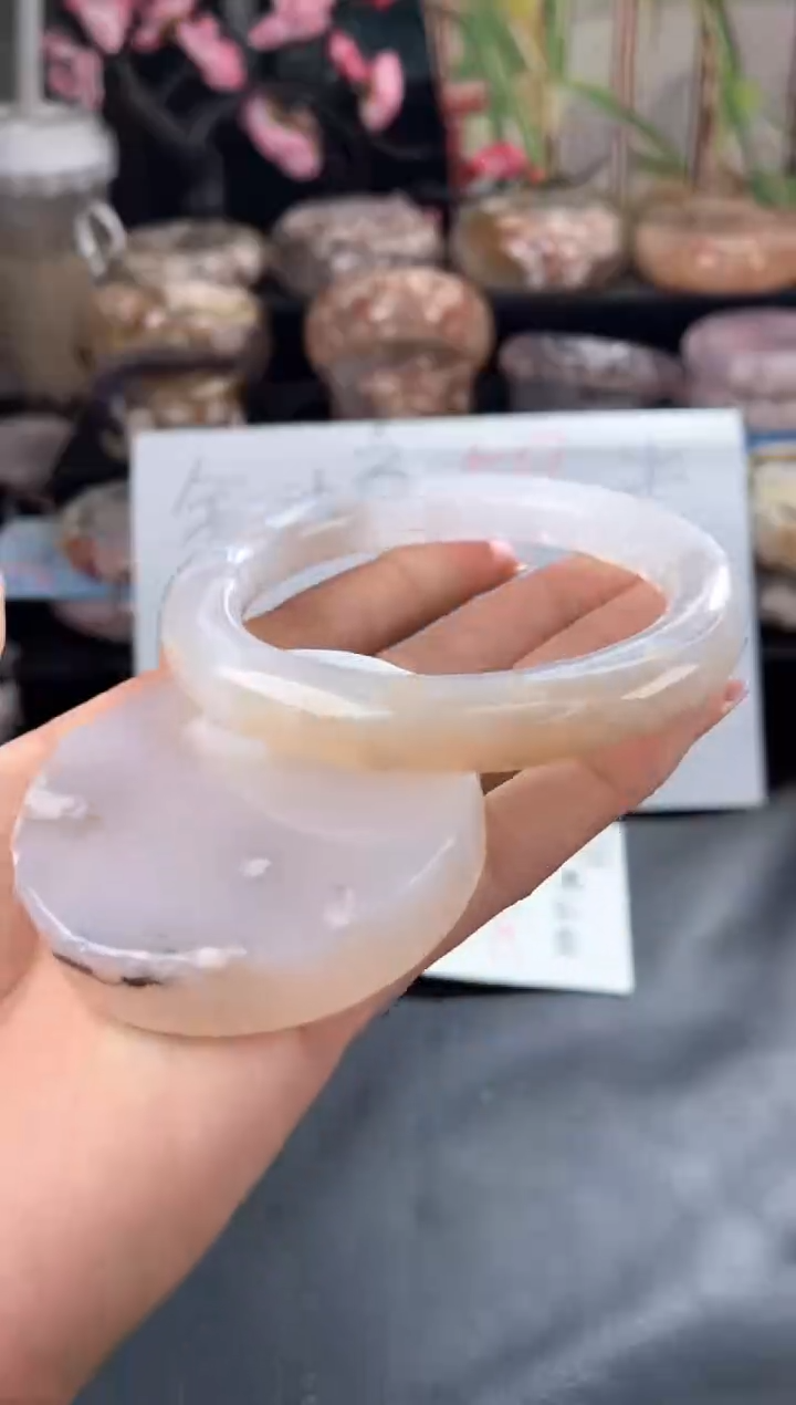 【闪购商品】玛瑙/玉髓手镯未镶嵌62