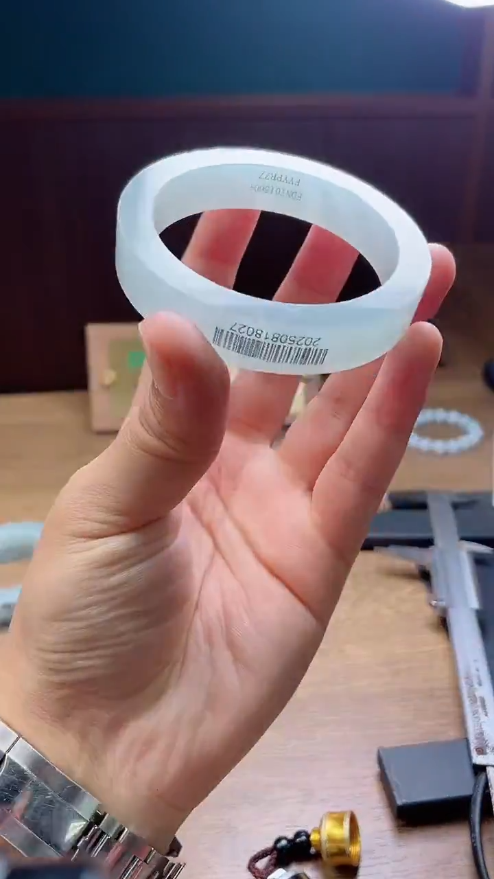 未镶嵌手镯定制翡翠竹**格定制