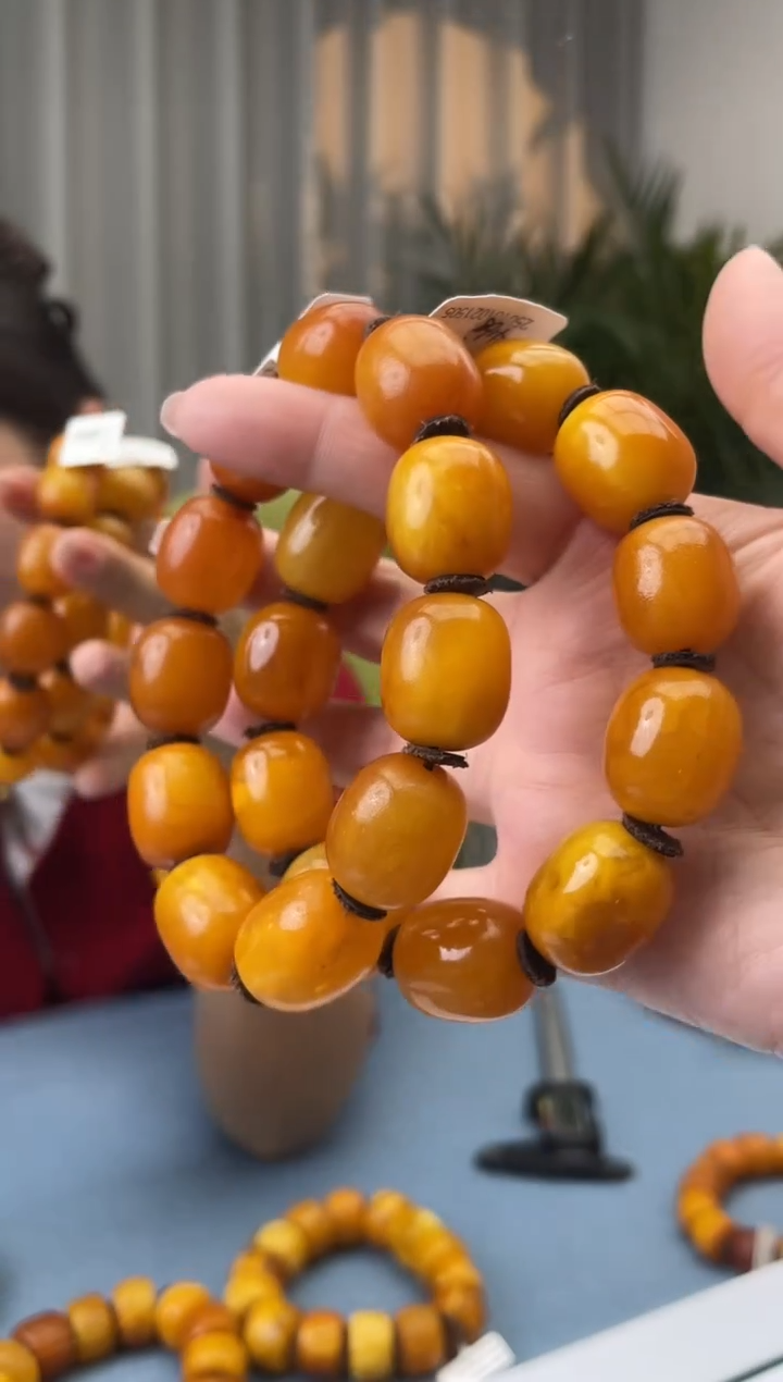 【闪购商品】蜜蜡珠宝奇石未镶嵌假一罚十，微瑕多样性发一件043.17