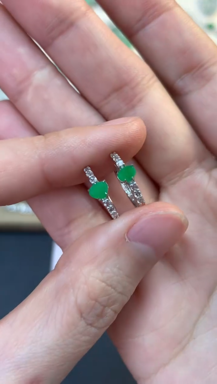 翡翠18K金镶嵌耳饰绿耳包2380