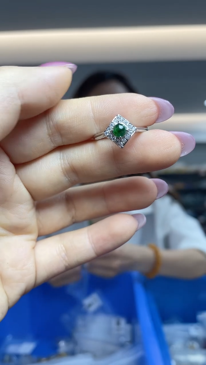 翡翠戒指未镶嵌（多样性发一件）