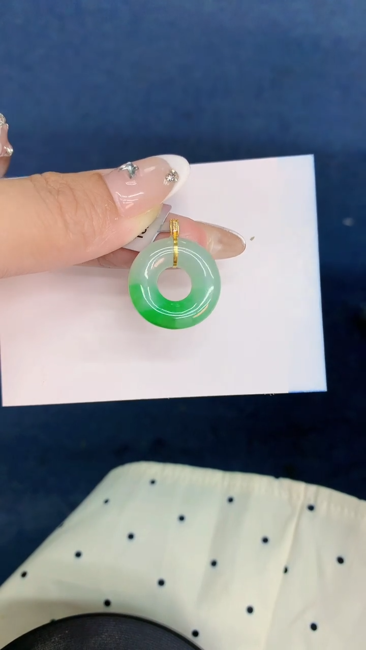 翡翠18K金镶嵌吊坠(不含链)1