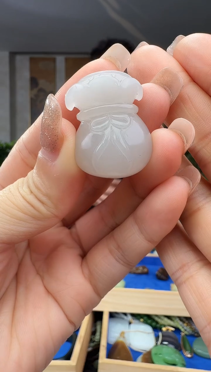 颈饰未镶嵌和田玉拍一发一