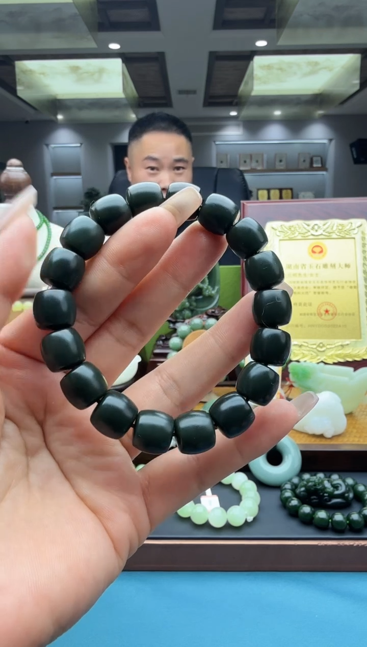 未镶嵌手串和田玉szq