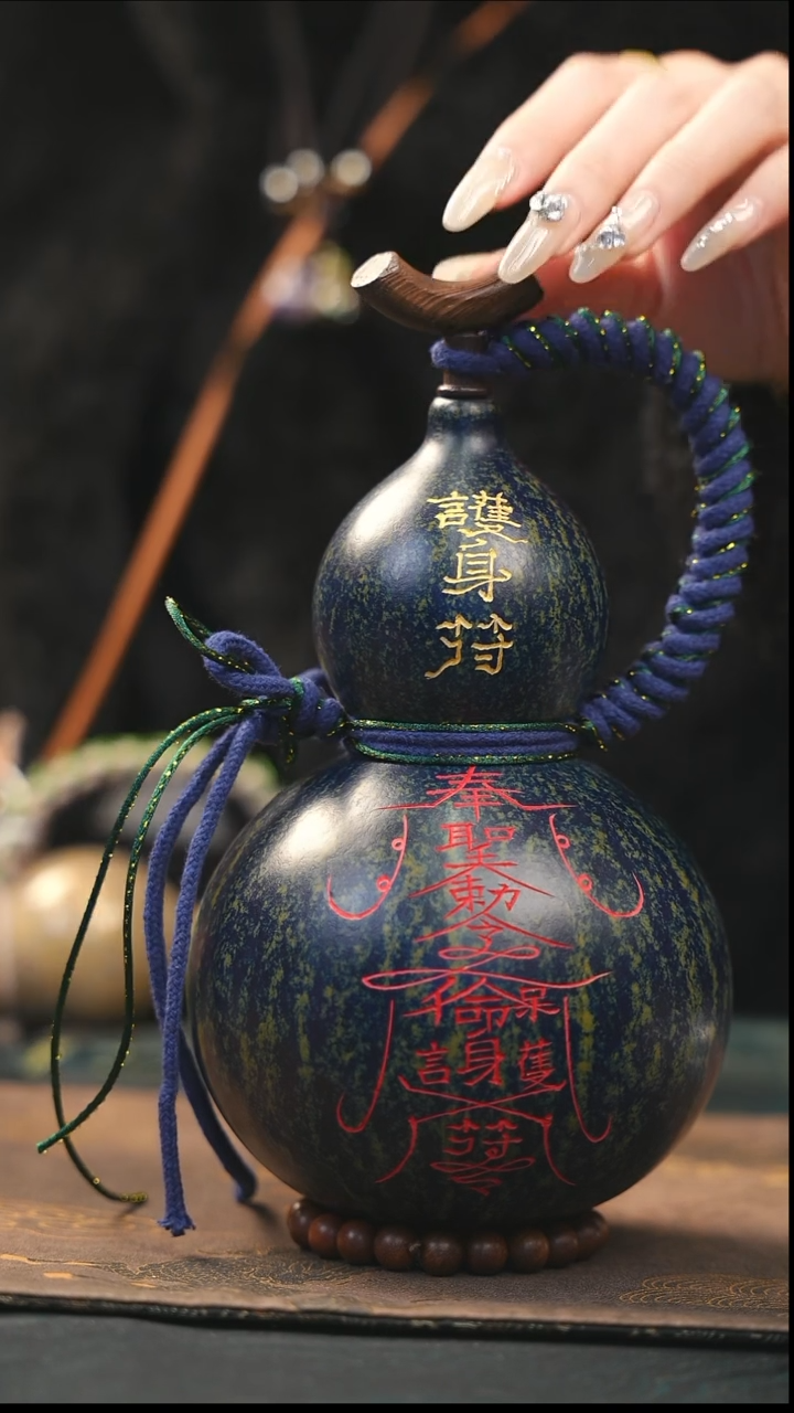 【闪购商品】XK185大漆酒葫芦不包手串及旋转底座