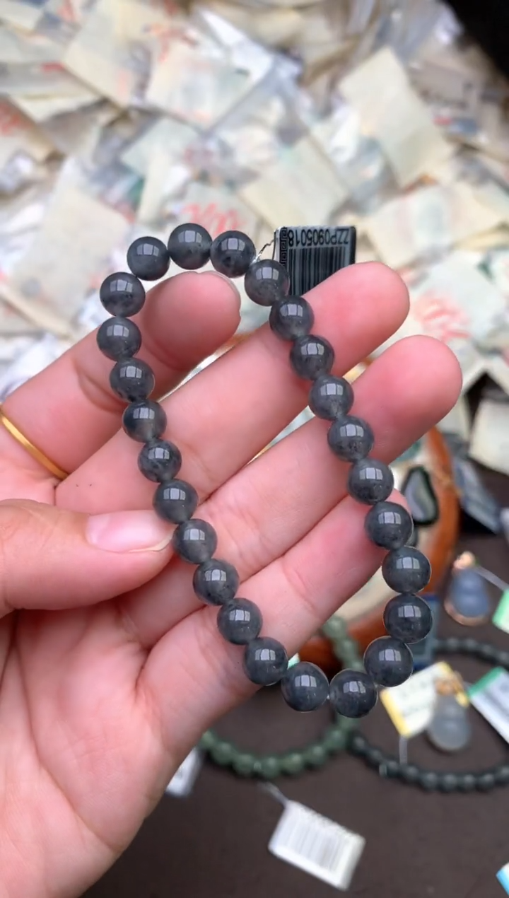 未镶嵌挂件翡翠— 