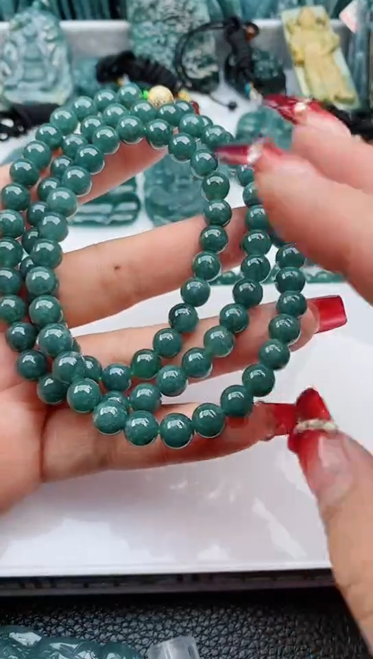 【闪购商品】翡翠颈饰未镶嵌               
