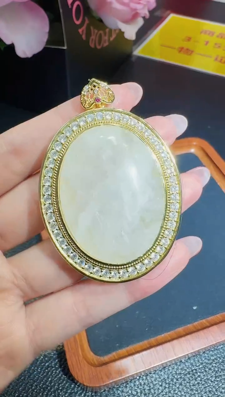 【闪购商品】水晶吊坠合金发一件