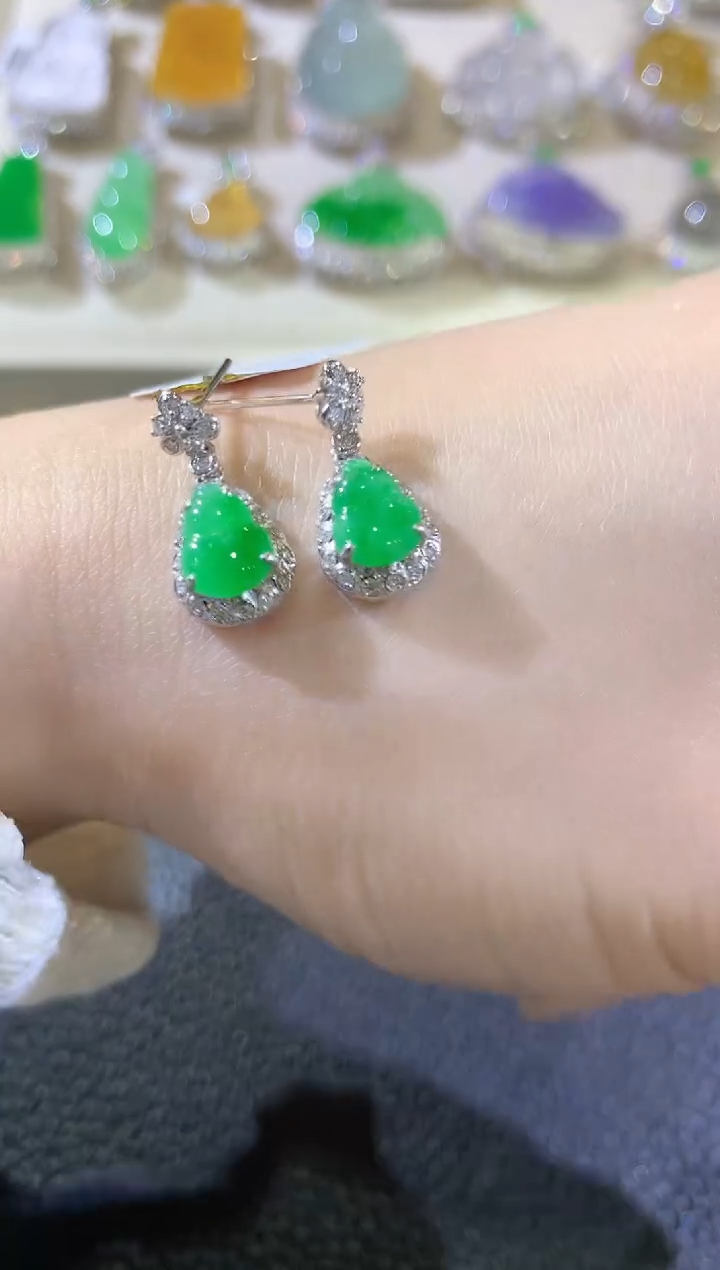 【闪购商品】翡翠耳饰18K金镶嵌C24翡翠