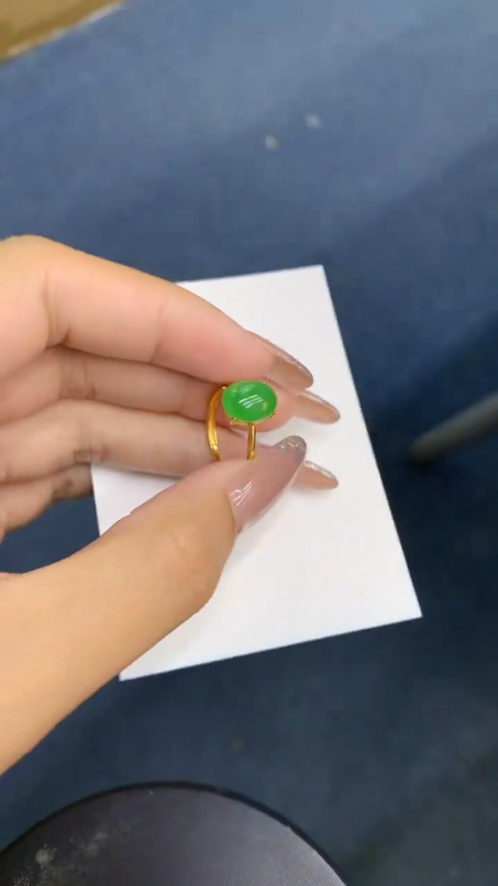 颈饰未镶嵌翡翠1