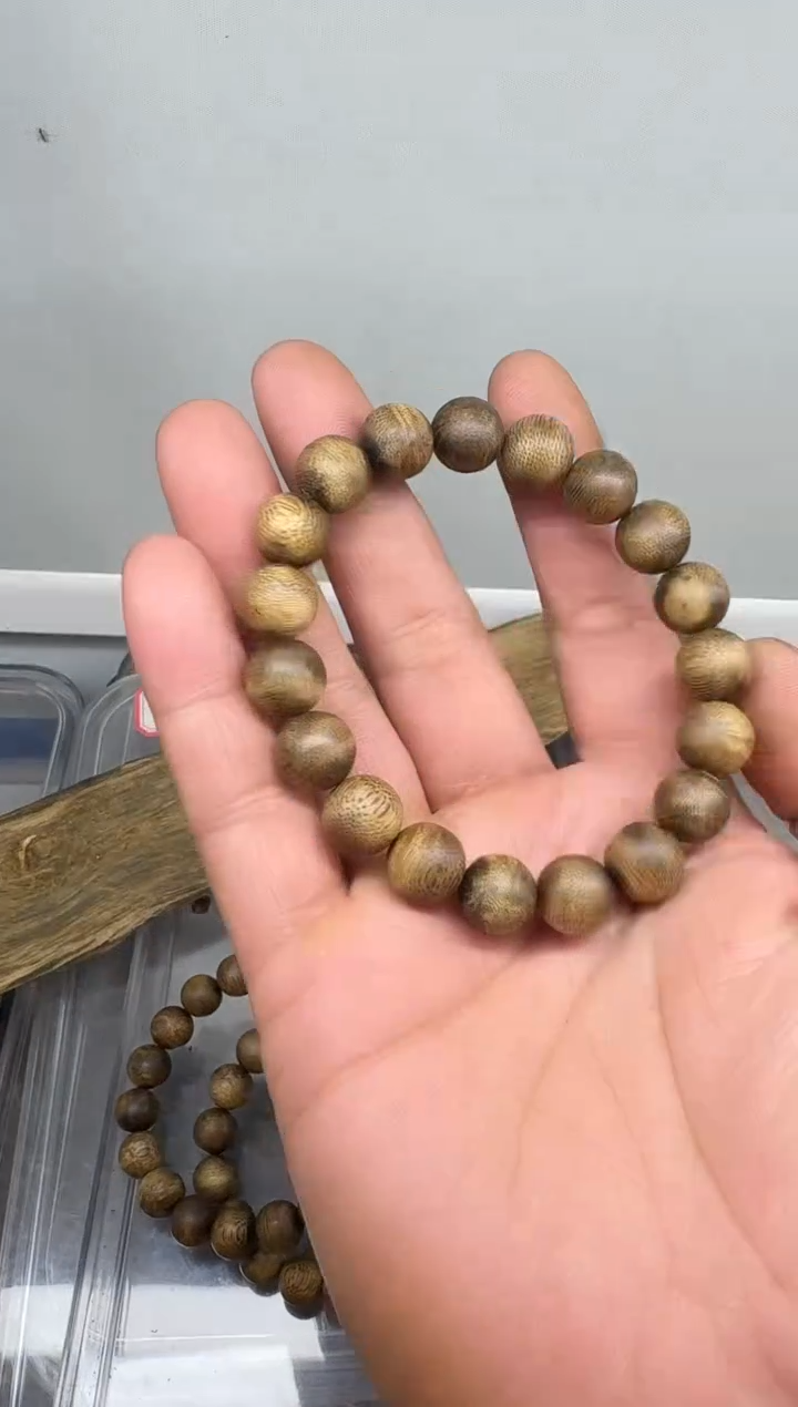 手串沉香乌身1.1规格单圈8克