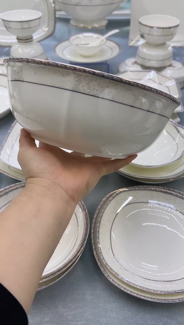 骨瓷玲珑9金鼎一个送大勺一个