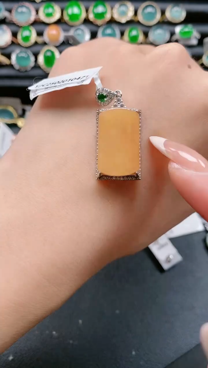 【闪购商品】翡翠戒指银S925镶嵌111111