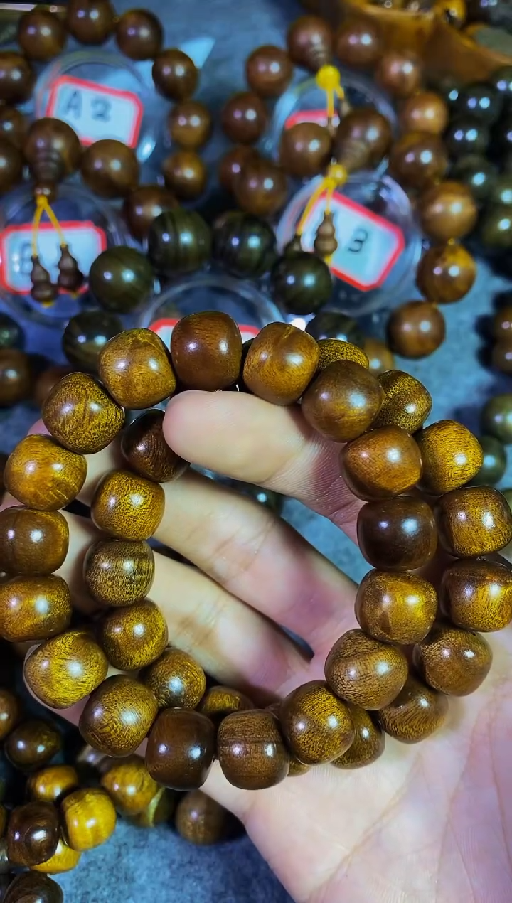 【闪购商品】金丝楠木雕【楠帝】小叶桢楠枯木筒珠1.2*1.3