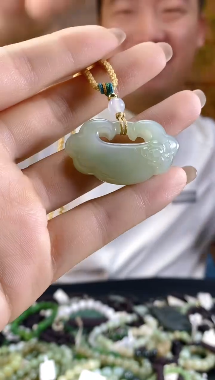 和田玉未镶嵌颈饰多样性发货，拍一发一