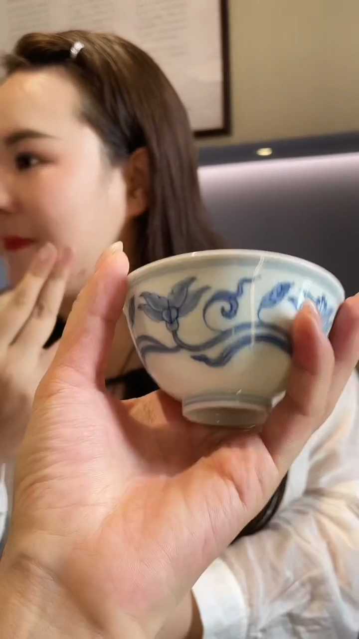 摆件景德镇陶瓷秋葵杯