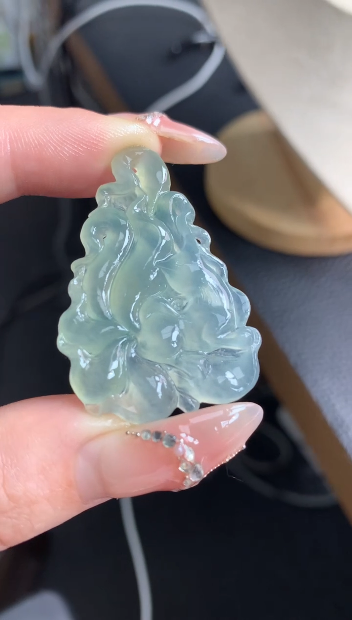 【闪购商品】定制翡翠未镶嵌九尾狐