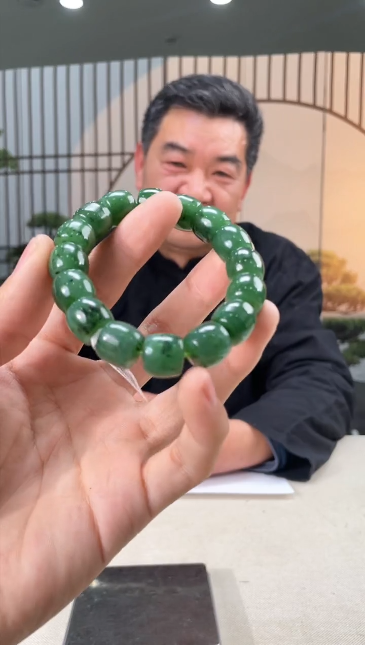 【闪购商品】定制和田玉多样性发货怕一发一 20038