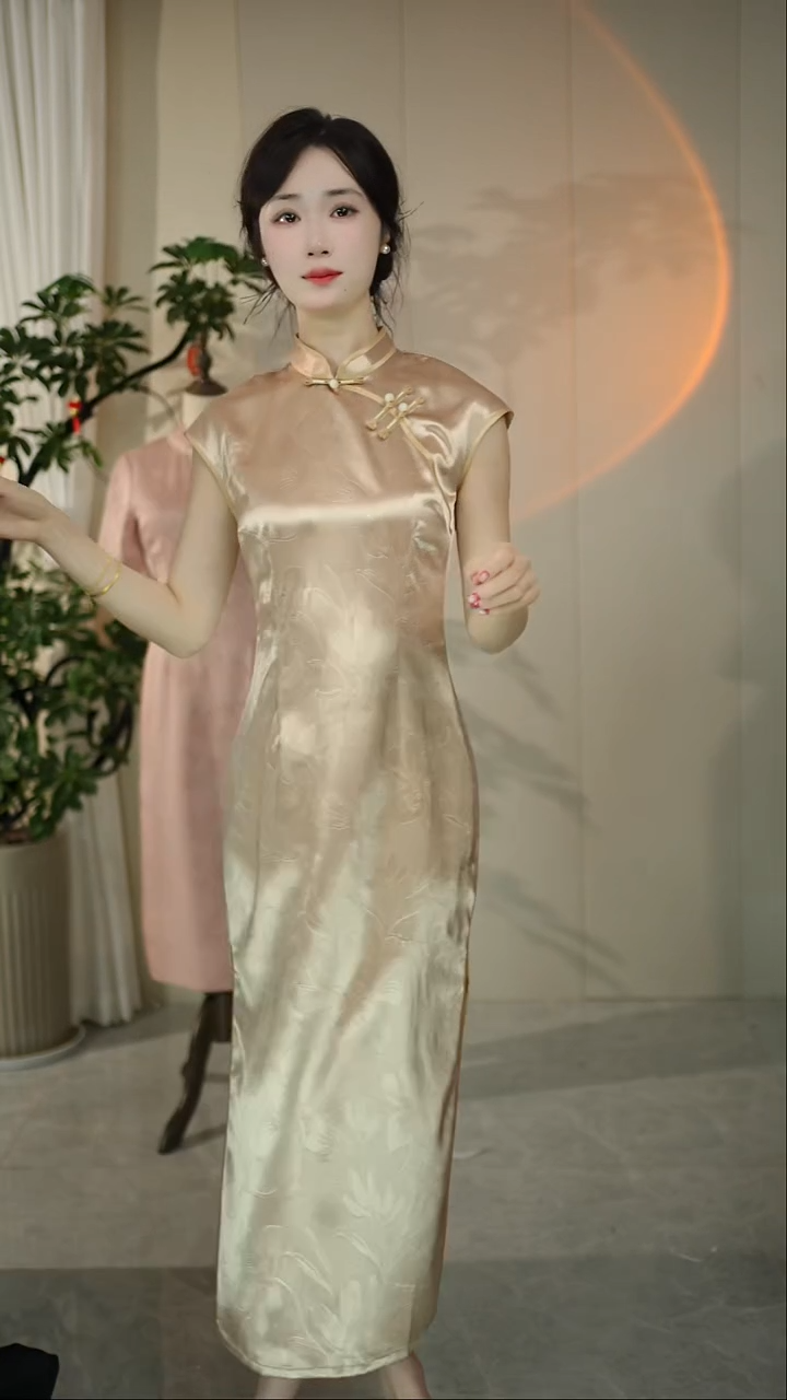 主播身上同款旗袍
