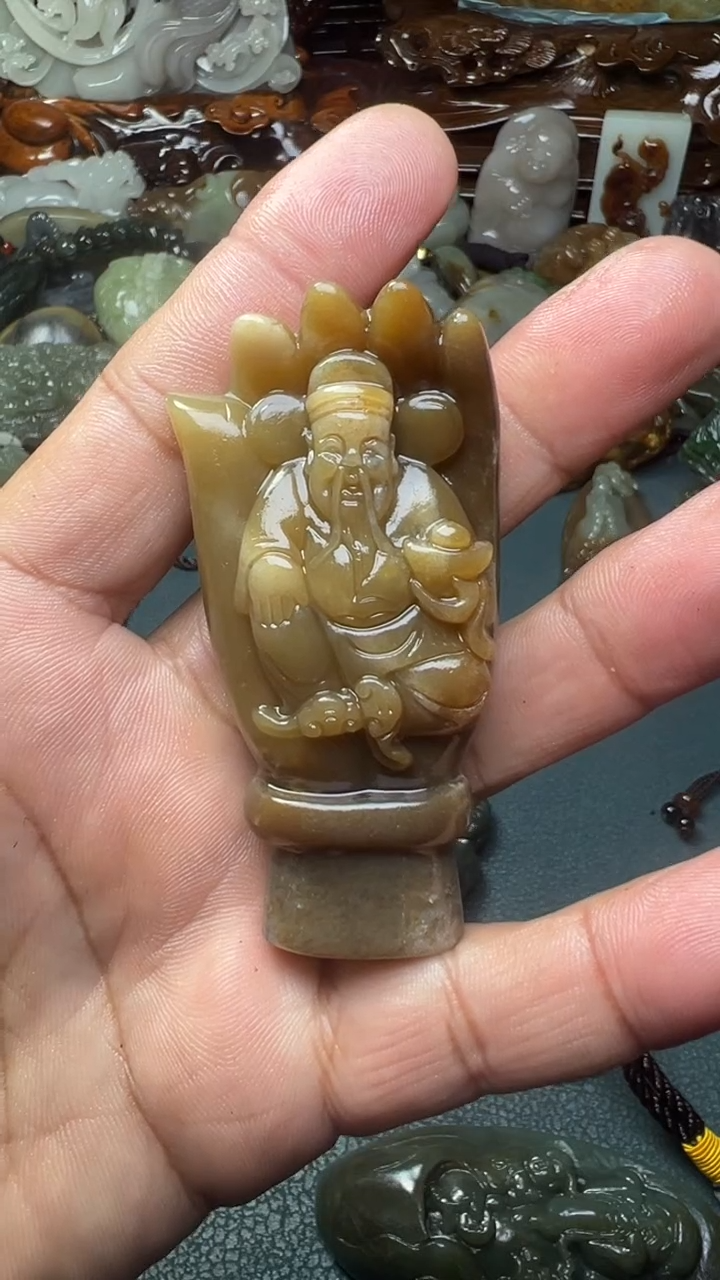 未镶嵌和田玉把件-