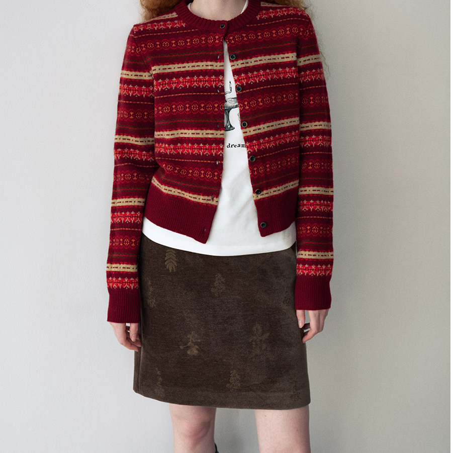 JODIE WANG 休闲圆领羊毛费尔岛提花短款毛织开衫H0042