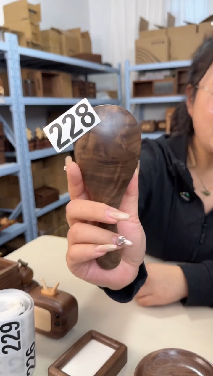 木228北美黑胡桃小号气垫梳