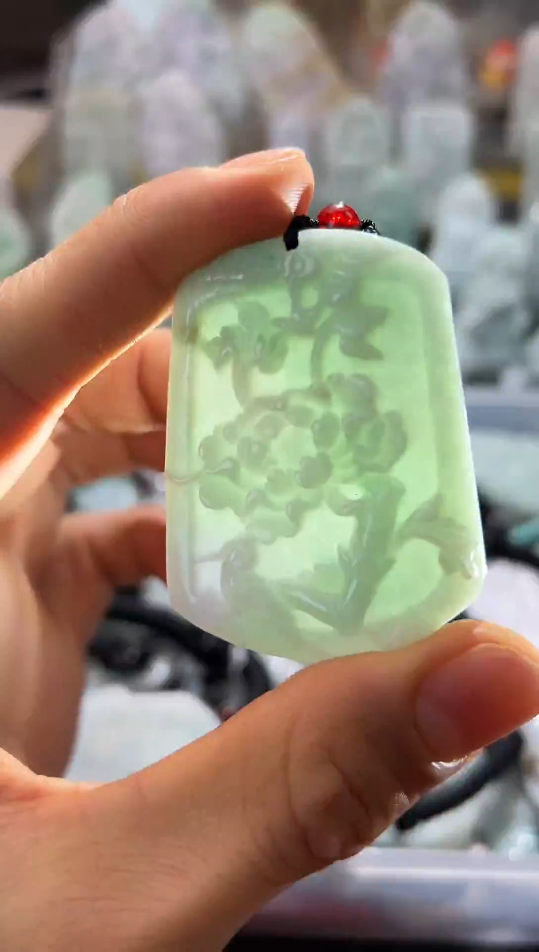 颈饰未镶嵌翡翠1