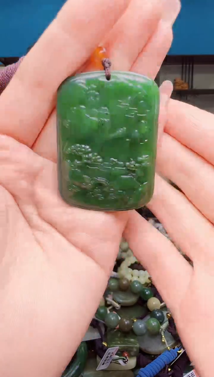 颈饰未镶嵌和田玉1