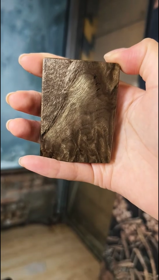 金丝楠无事牌手把件