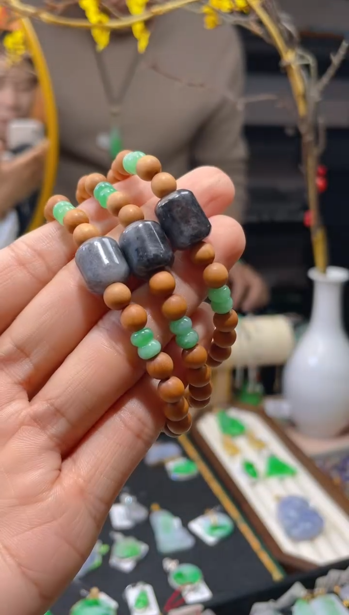 【闪购商品】翡翠颈饰未镶嵌多样性发货 发其一