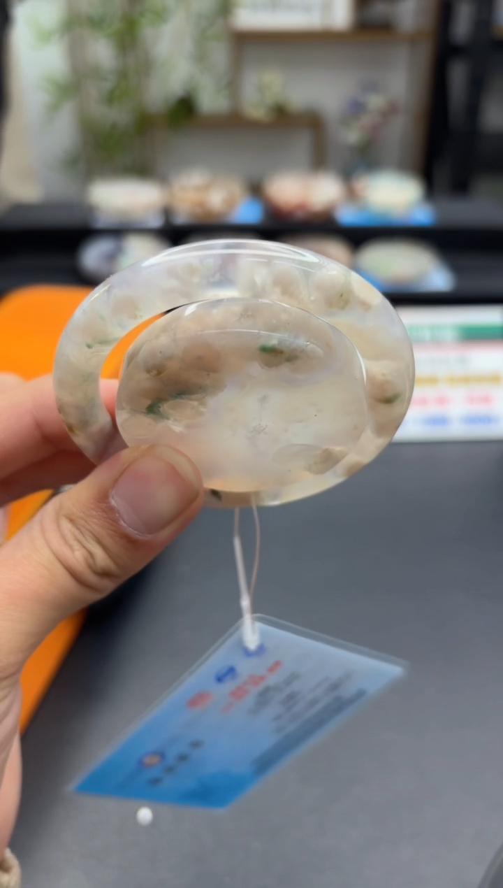 【闪购商品】石英质玉手镯未镶嵌C158(51圈赠送镯心)