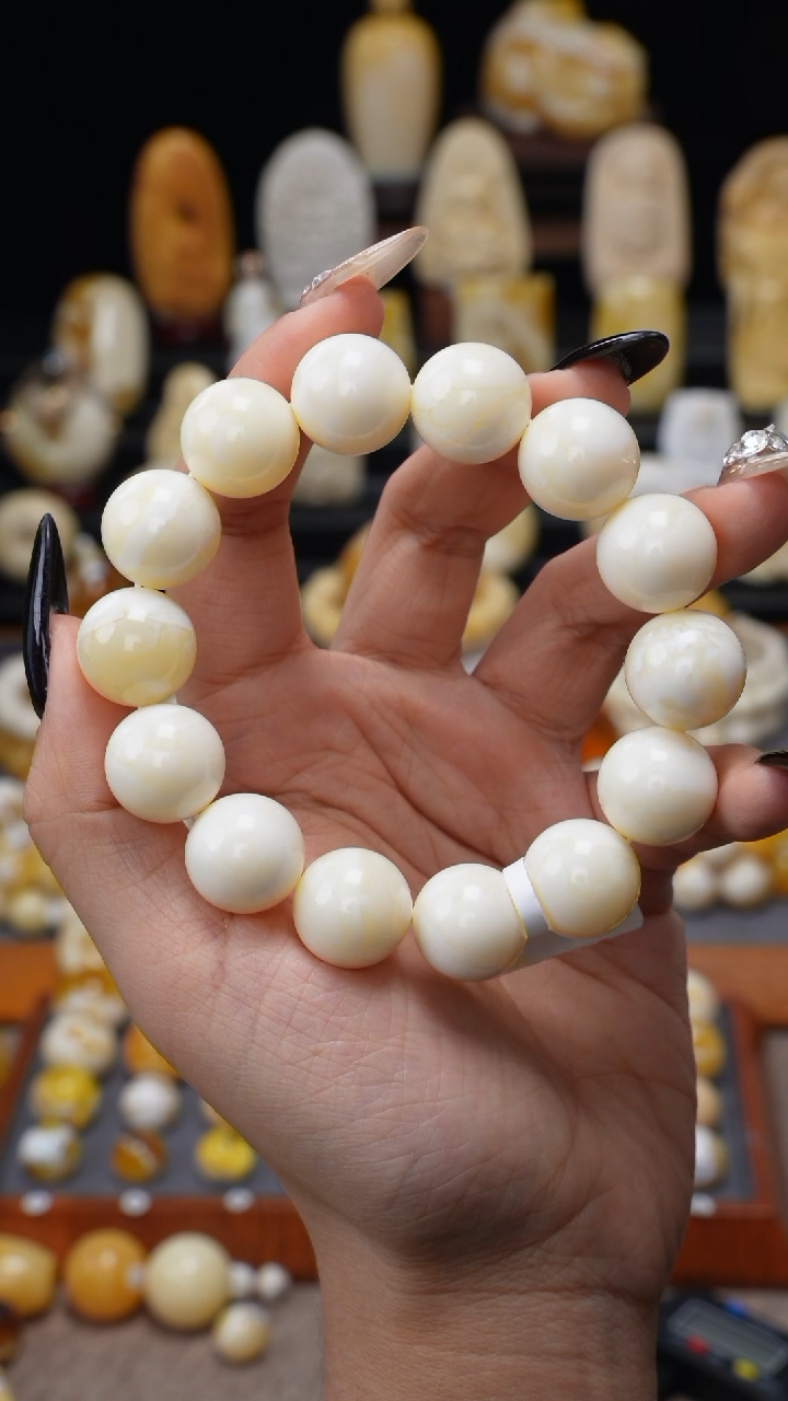 【闪购商品】琥珀裸石未镶嵌1111111111