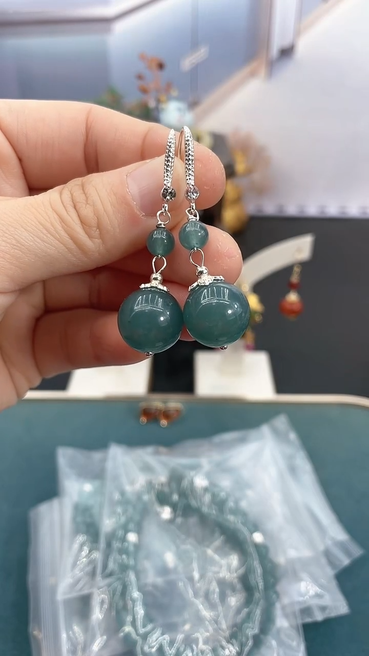 银S925镶嵌翡翠耳饰14mm蓝水双珠