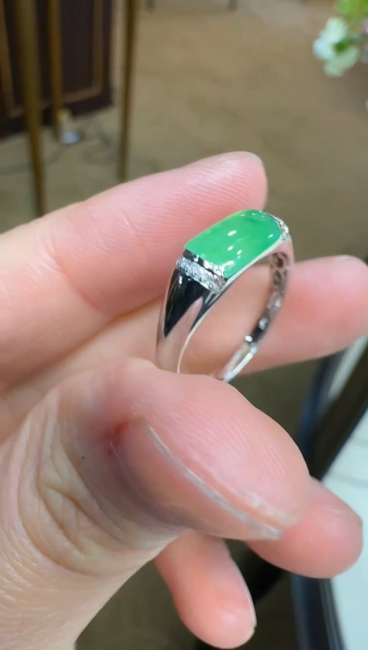 【闪购商品】翡翠戒指18K金镶嵌多样性团购发一件