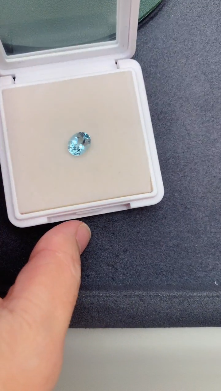 海蓝宝石裸石未镶嵌1.5ct海蓝宝  