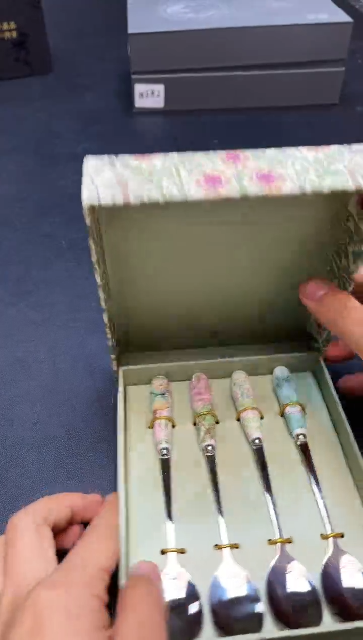 瓷片我又回来了全部漏@@H2050