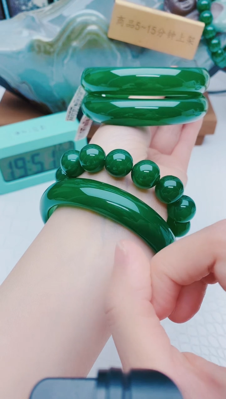 【闪购商品】玛瑙/玉髓手镯未镶嵌玛瑙手镯