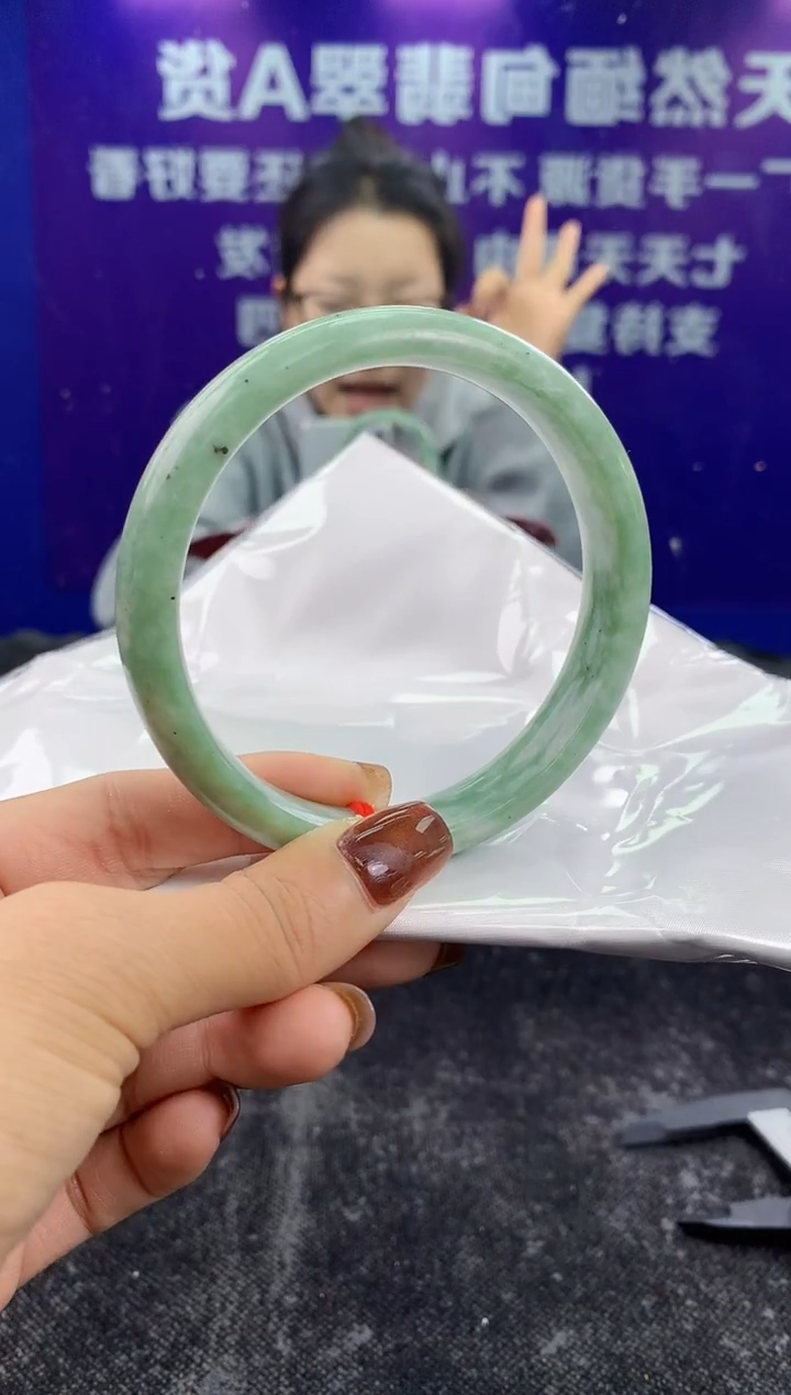 未镶嵌手镯翡翠AAAAAAAAAAAA
