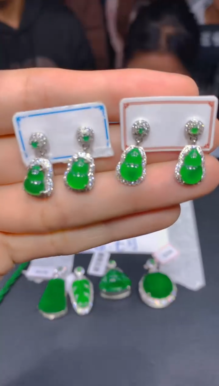 【闪购商品】定制翡翠未镶嵌204多样性发货（发其一）