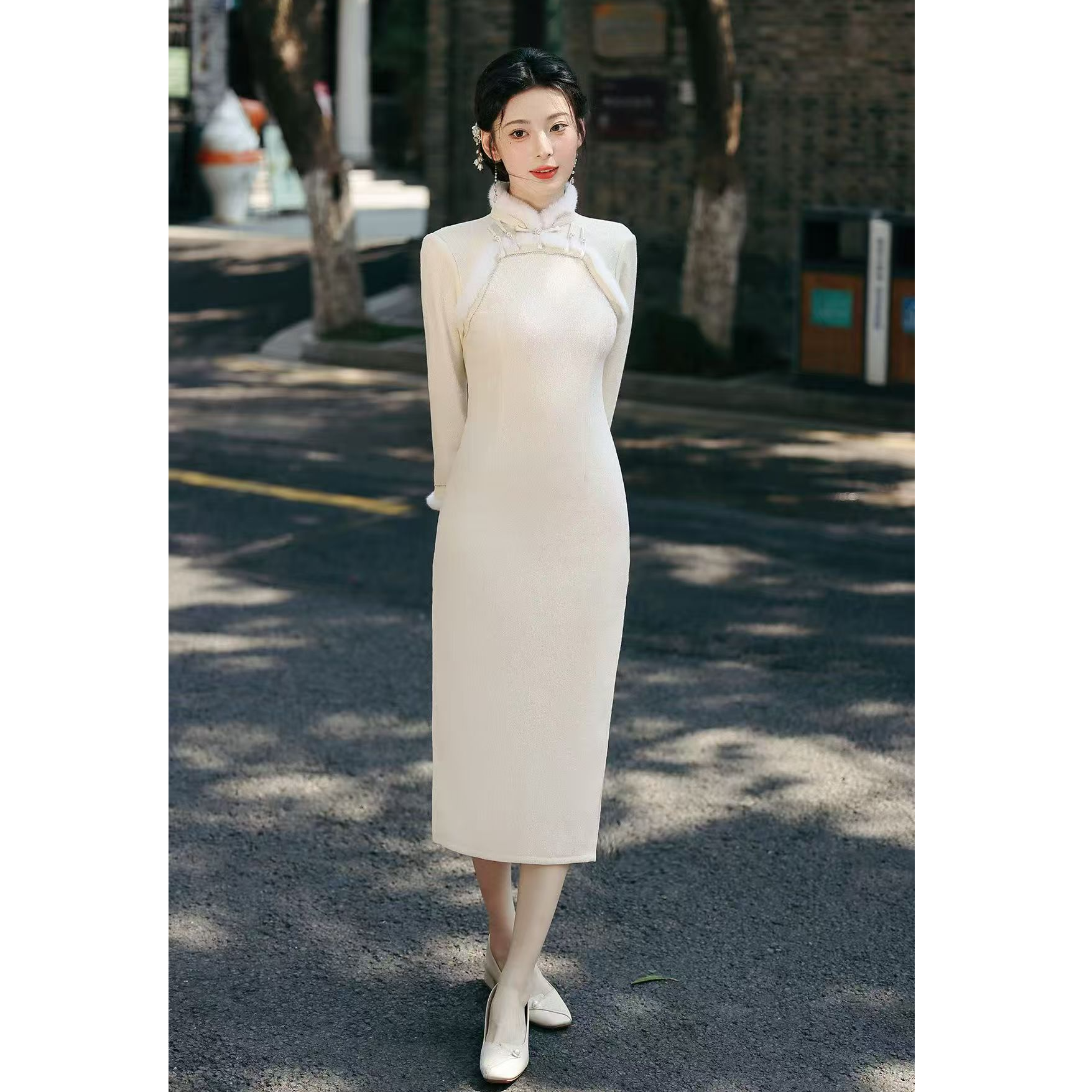 1662 米白色 【白雪】 毛绒美玲襟 五扣 旗袍