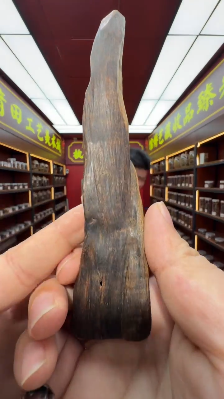 沉香吊坠多样性发一